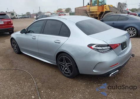 2024 Mercedes-Benz C 300 z USA, uszkodzony, nr VIN W1KAF4GB7RR224799